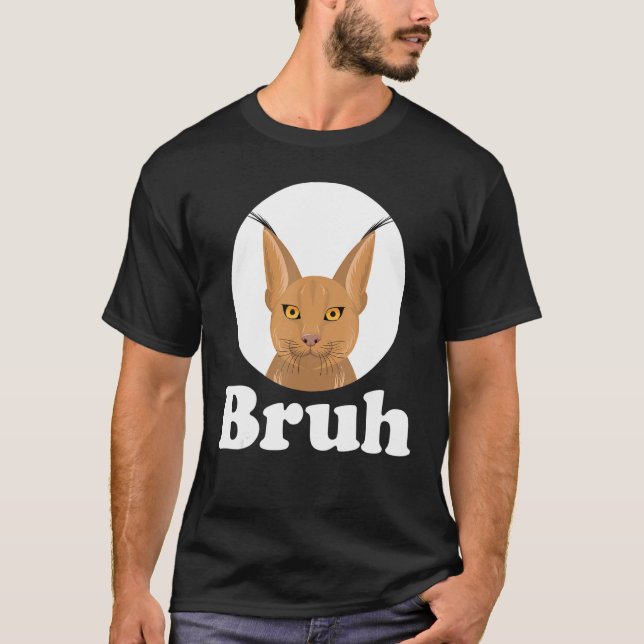 Big Floppa Caracal Cat Meme Bruh T Shirt (Framsida)