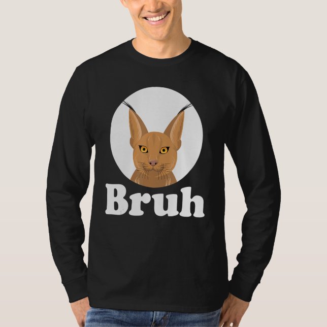 Big Floppa Caracal Cat Meme Bruh T Shirt (Framsida)