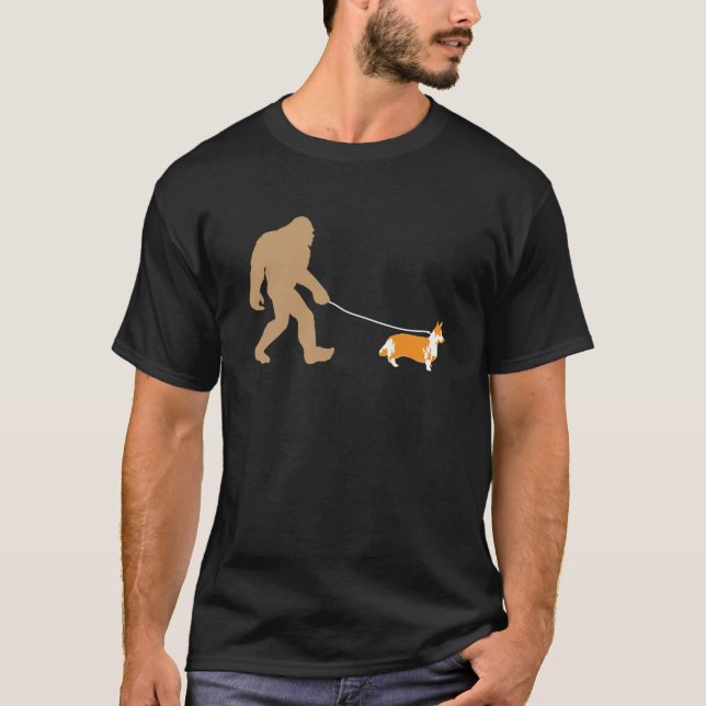 Big Foot Walking with Corgi Hund Tshirt267 T Shirt (Framsida)