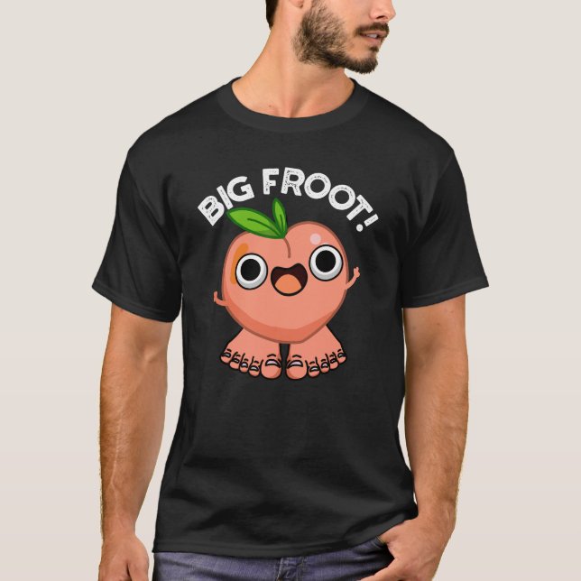 Big Froot Funy Big Foot Pun Mörk BG T Shirt (Framsida)