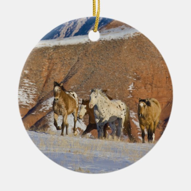 Big Horn-bergen, hästar springer Julgransprydnad Keramik (Framsidan)