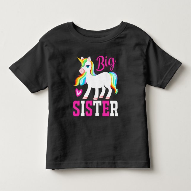 Big Sister Magic Unicorn w/ Rainbow Mane & Svan T Shirt (Framsida)