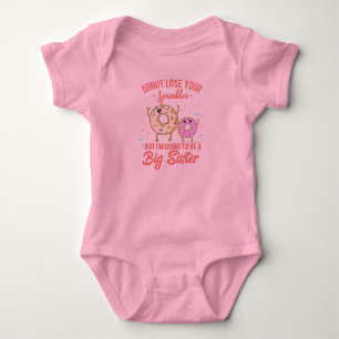 Big Sister Rosa Donut Baby annonsering T Shirt