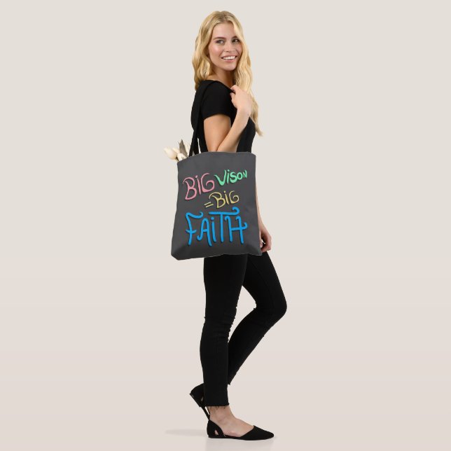 Big Vision Big Faith Tygkasse (På modell)
