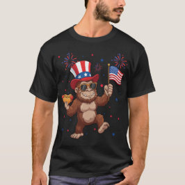 Bigfoot 4:e juli patriotisk raket och fyrverkerier t shirt