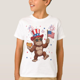 Bigfoot 4 juli patriotisk raket och fyrverkerier t shirt