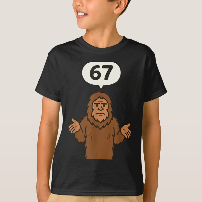 Bigfoot 67 Meme Six Seven Funny Sasquatch  T Shirt (Framsida)