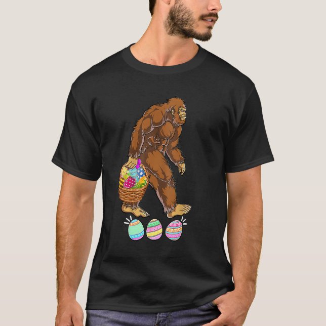 Bigfoot ägg Påsk dag manar Kärlek Sasquatch T Shirt (Framsida)