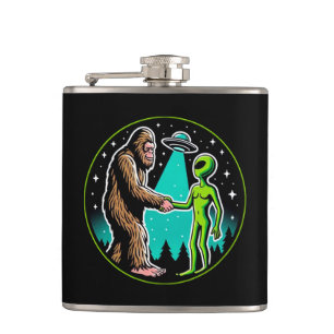 Bigfoot Alien Alliance - Funny Scifi Cryptid Fickplunta