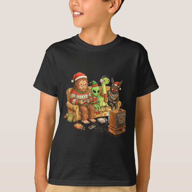 Bigfoot Alien Nessie Mothman Retro Gaming Christma T Shirt (Framsida)