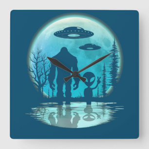 Bigfoot Alien UFO Disclosure Conspiracy Gift Fyrkantig Klocka
