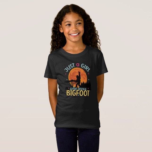 Bigfoot bara en flicka som Kärlek Sasquatch T Shirt (Hel framsida)