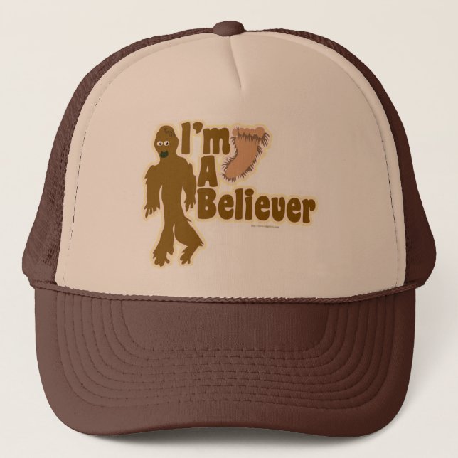Bigfoot Believer Funny Sasquatch Logotyp Truckerkeps (Framsida)