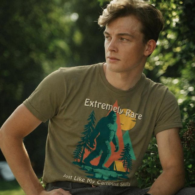 BigFoot Camping Skog Berg Rolig Anpassad T Shirt (Skapare uppladdad)