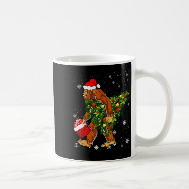 Bigfoot Carrying Christmas Tree Sasquatch Believer Kaffemugg (Höger)