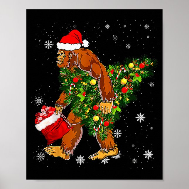 Bigfoot Carrying Christmas Tree Sasquatch Believer Poster (Framsidan)