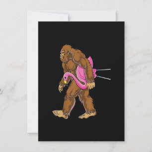 Bigfoot Carturing Gräsmatta Flamingo T Shirt Funny Inbjudningar