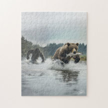 Bigfoot Chasing Bear: Photorealistiska Jigszle Puz