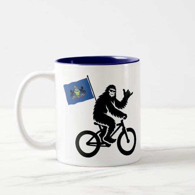 Bigfoot Cykling Pennsylvania Flagga Två-Tonad Mugg (Vänster)
