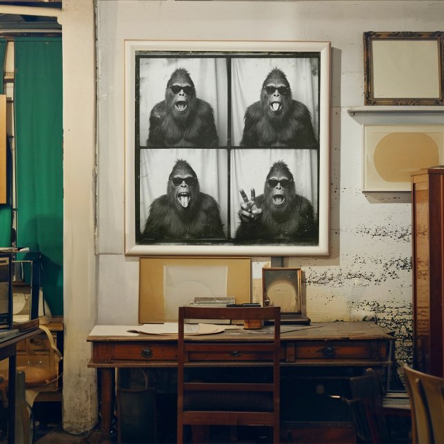 Bigfoot eller Sasquatch fotoboxaffisch konsttryck Poster (Skapare uppladdad)
