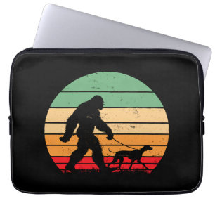 Bigfoot Gående Tysk Korthårig Pointer Hund Vin Laptop Fodral