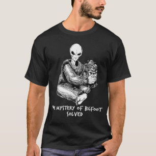 Bigfoot-gåkmysteriet av Big Foot Alien UFO T Shirt