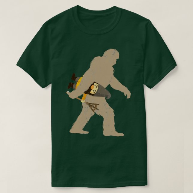 Bigfoot Gnome Funny Gift T Shirt (Design framsida)