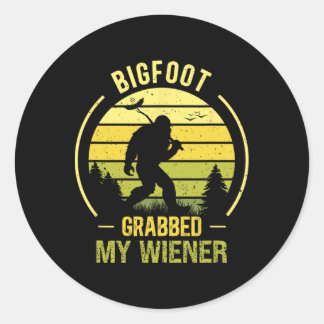Bigfoot Grabbed My Wiener Funny Bbq Sasquatch Runt Klistermärke