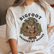 Bigfoot grep min korv Tältande lägereld Sasquat