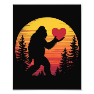 Bigfoot Heart Valentineser Kärlek Sasquatch Sunset Fototryck