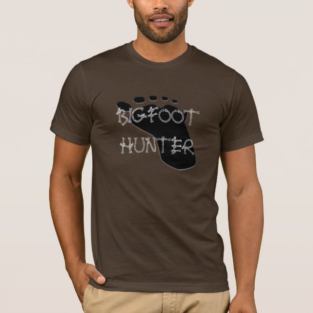Bigfoot Hunter T-Shirt (Framsida)
