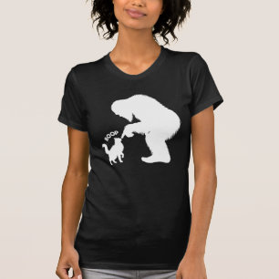 Bigfoot Lekfull Långhårig Katt Knuff T Shirt