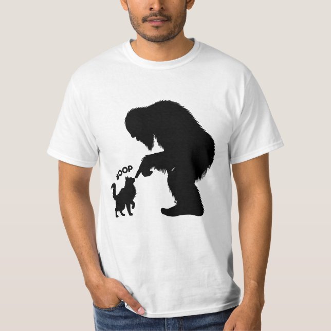 Bigfoot Lekfull Långhårig Katt Knuff T Shirt (Framsida)