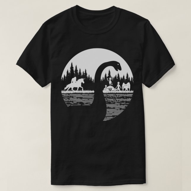 Bigfoot Loch Ness Monster Funny Sasquatch Riding U T Shirt (Design framsida)