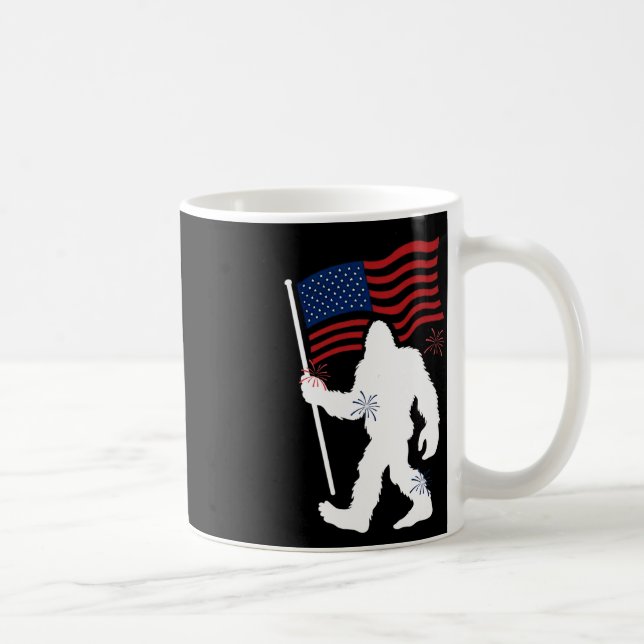 Bigfoot med amerikansk Flagga, 4:e juli för H Kaffemugg (Höger)