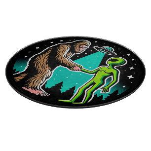 Bigfoot Meets Alien