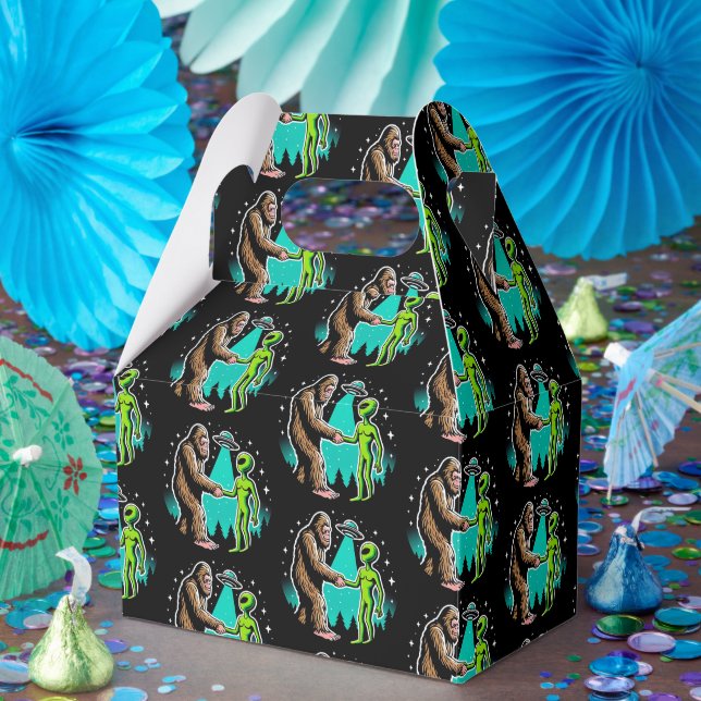 Bigfoot Meets Alien Presentaskar (Part)