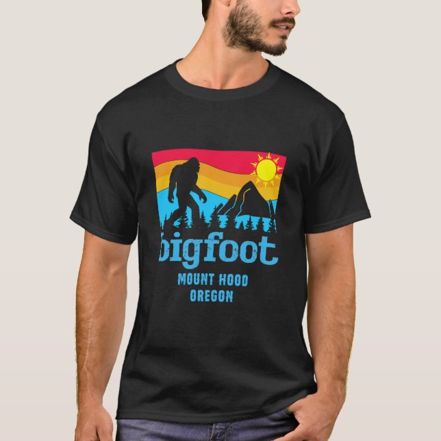 Bigfoot Mount Huva Oregon T Shirt (Framsida)