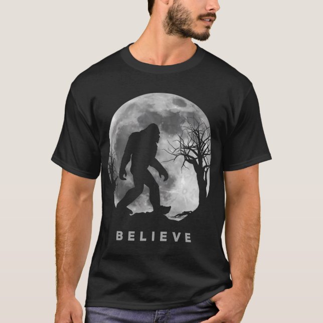 Bigfoot Natt Full Moon, jag tror Sasquatch T Shirt (Framsida)