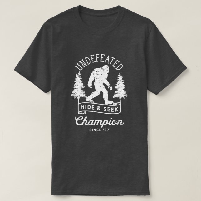 Bigfoot Obesegrad Göm och Seek Champion Distress T Shirt (Design framsida)