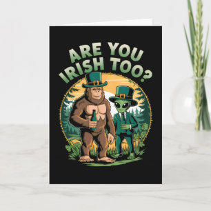 Bigfoot Och Alien Dricker Öl Rolig St. Patricks Kort