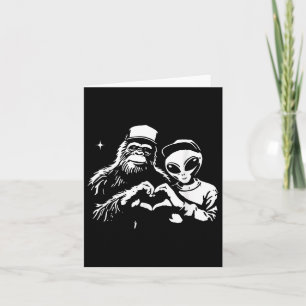 Bigfoot Och Alien Hjärt Händer Roliga Valentines B Kort