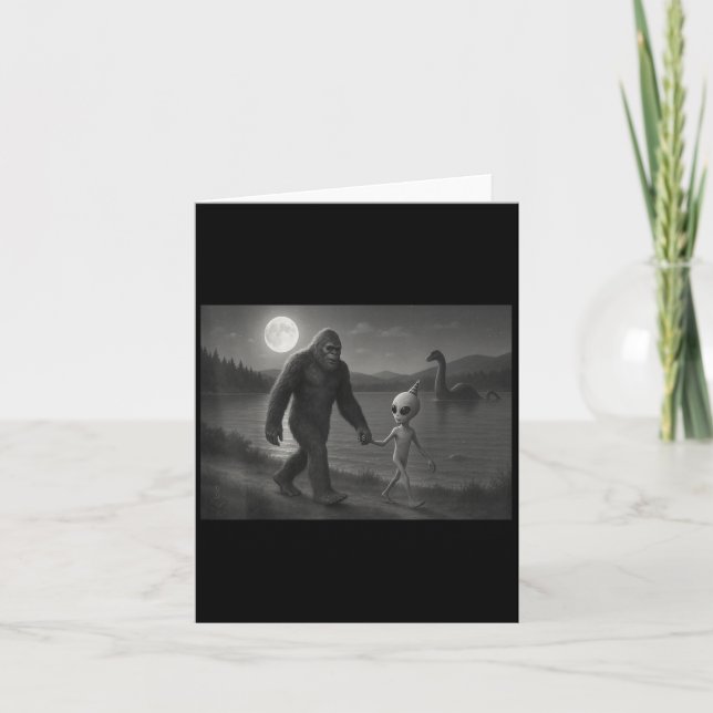 Bigfoot Och Alien På Loch Ness  Kort (Framsida)