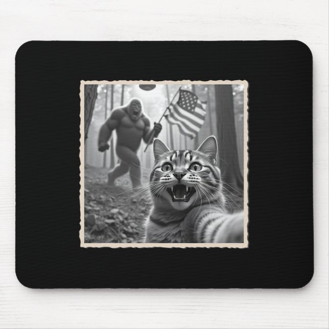 Bigfoot och Sasquatch 4:e juli Musmatta (Framsidan)