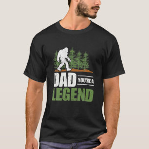 Bigfoot Pappa Du är en Legend Funny Sasquatch Beli T Shirt