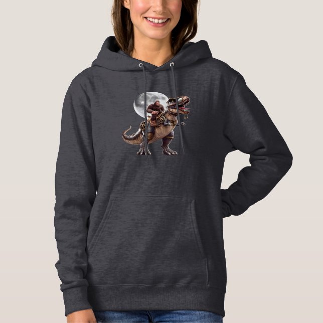 Bigfoot Riding Dinosaur Funny Sasquatch Full Moon T Shirt (Framsida)