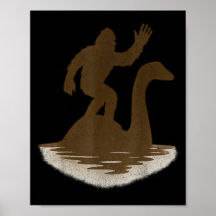 Bigfoot ridning Loch Ness Monster Rollig Sasquatch Poster