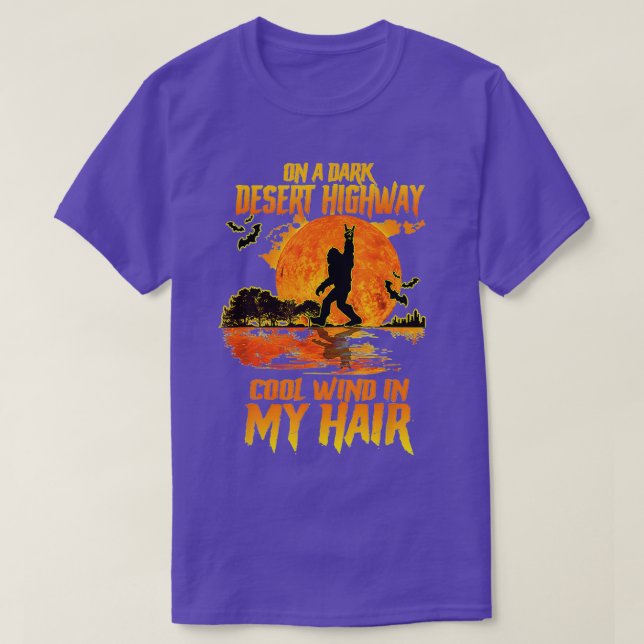 Bigfoot Rock and roll Halloween T Shirt (Design framsida)