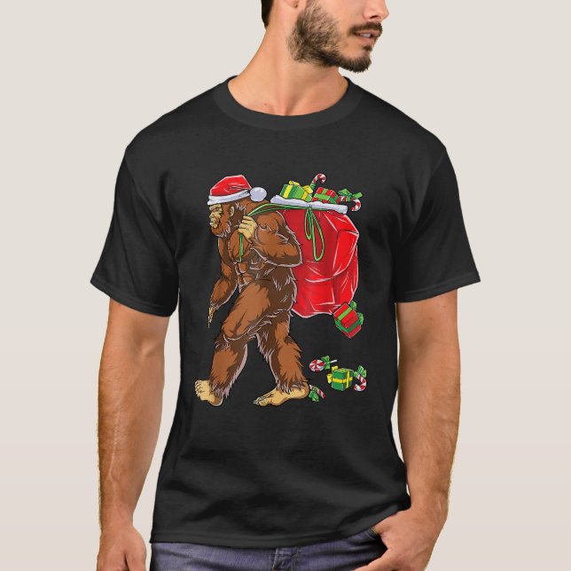 Bigfoot Santa Julgran Ljus Funny Julafton Sas T Shirt (Framsida)