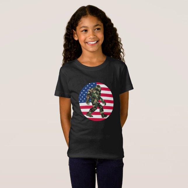 Bigfoot Sasquatch Camo T Shirt (Hel framsida)